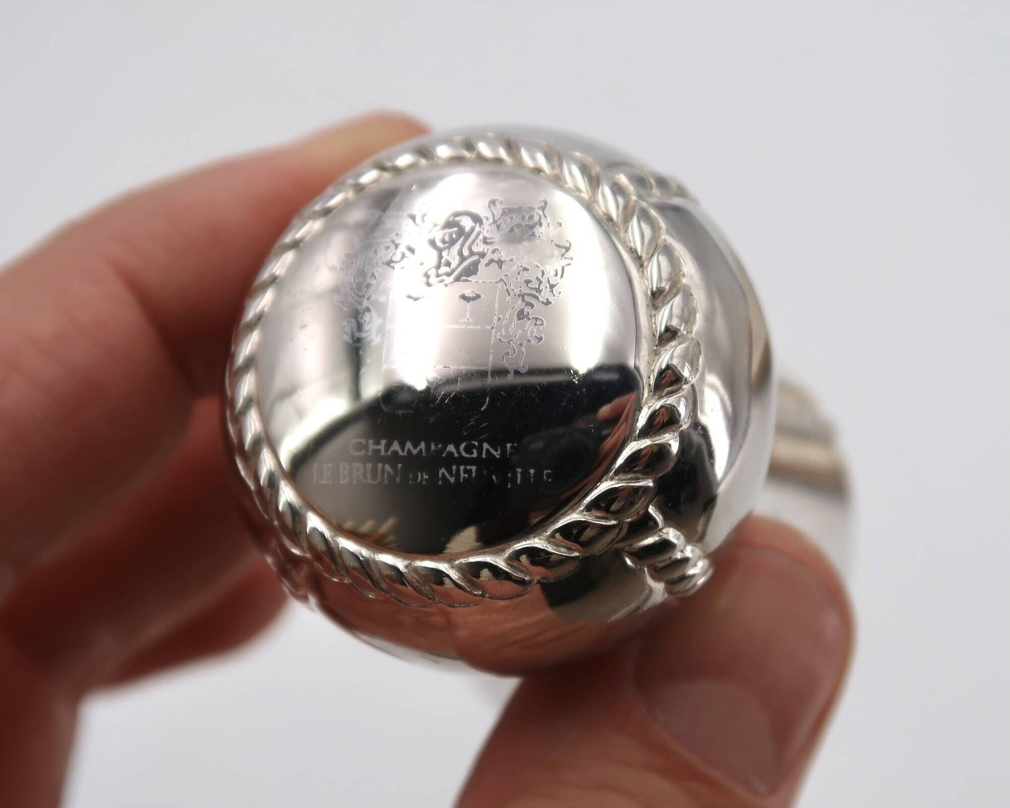 Reusable champagne bottle stopper Lebrun de Neuville in metal