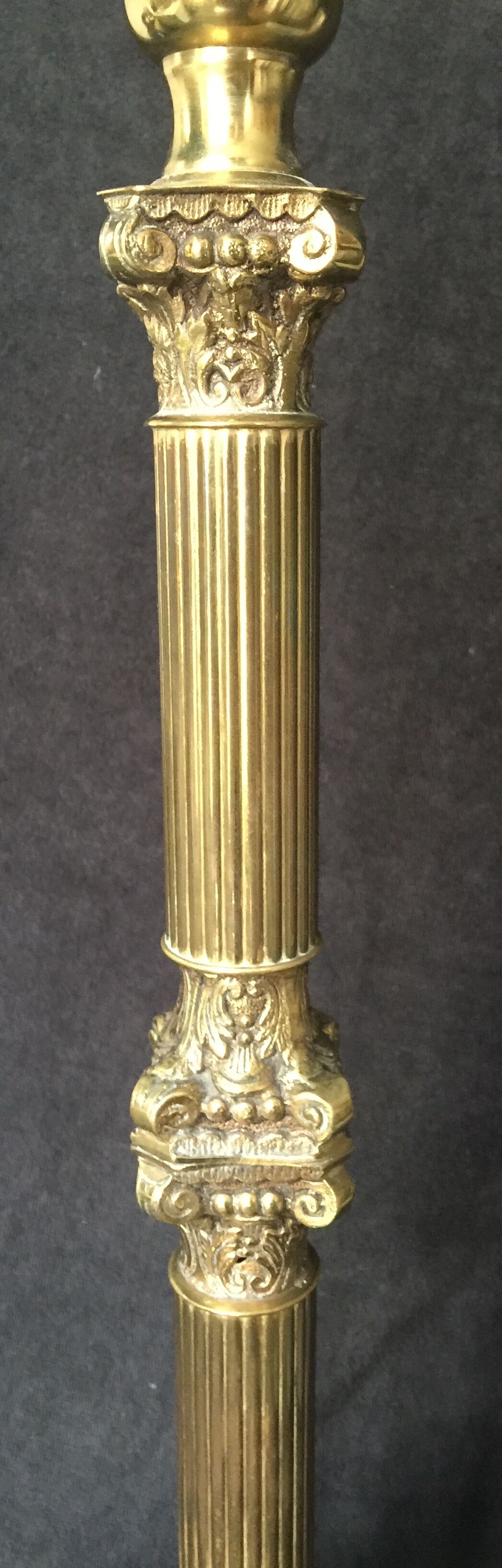 Bronze lamp foot fluted barrel with capitals