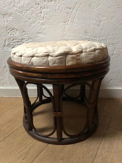 Vintage rattan tabouret