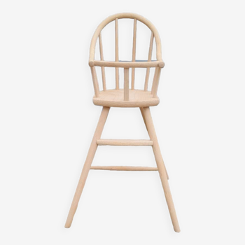 Scandinavian baby high chair