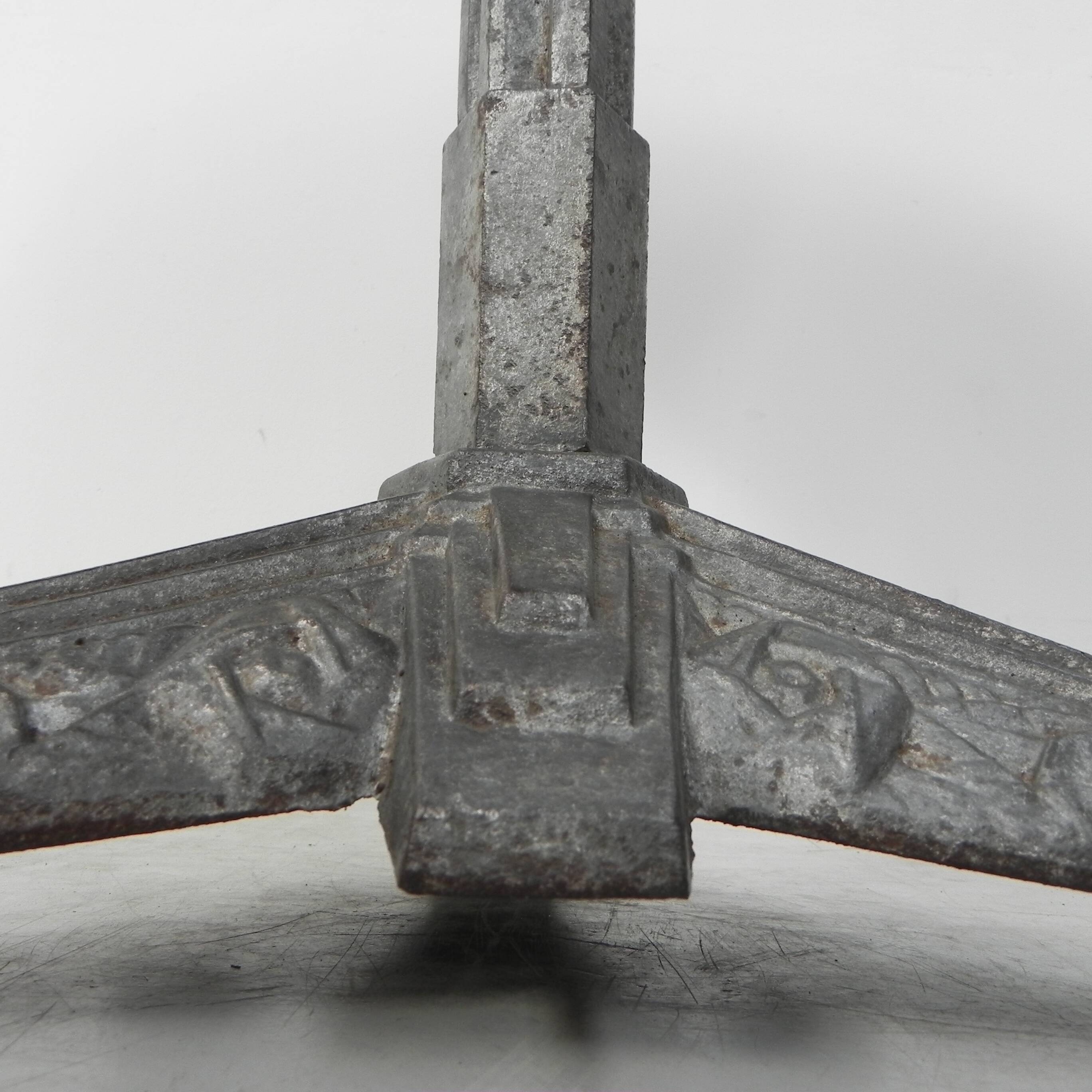 Bistro table with cast iron foot, Paris