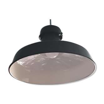 Industrial hanging lamp in black enamelled sheet metal