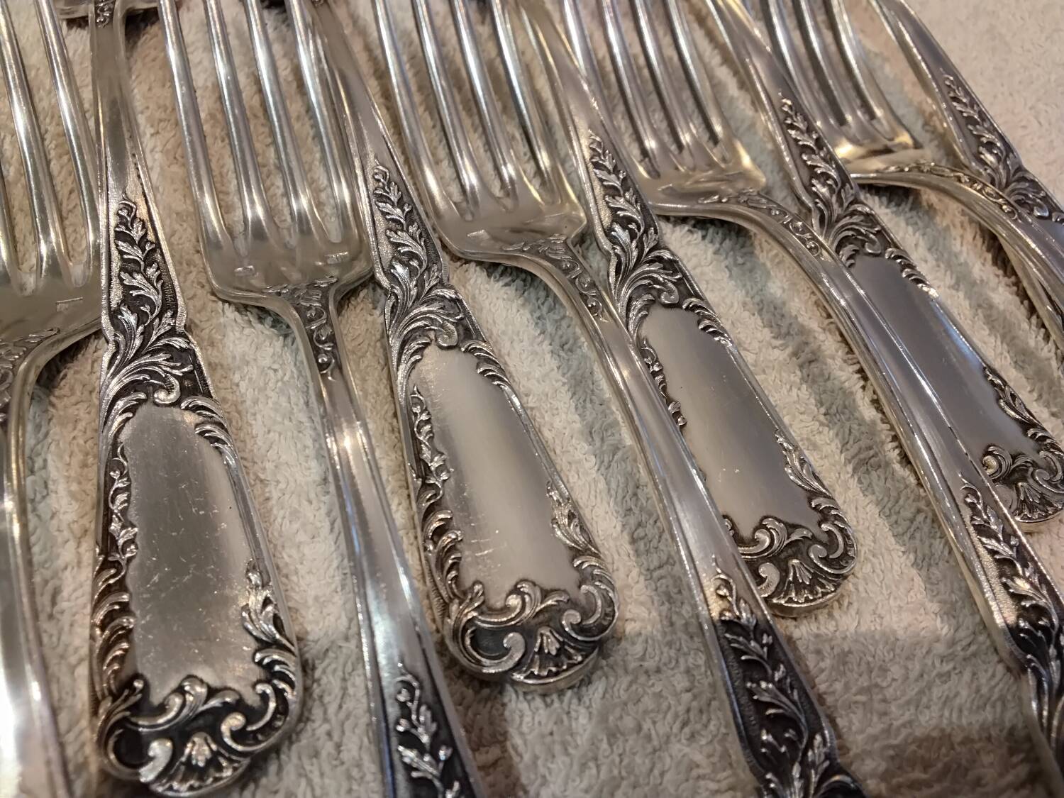 12 silver-plated metal dessert forks SFAM rocaille 19.1cm