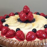 Pie dish with lid