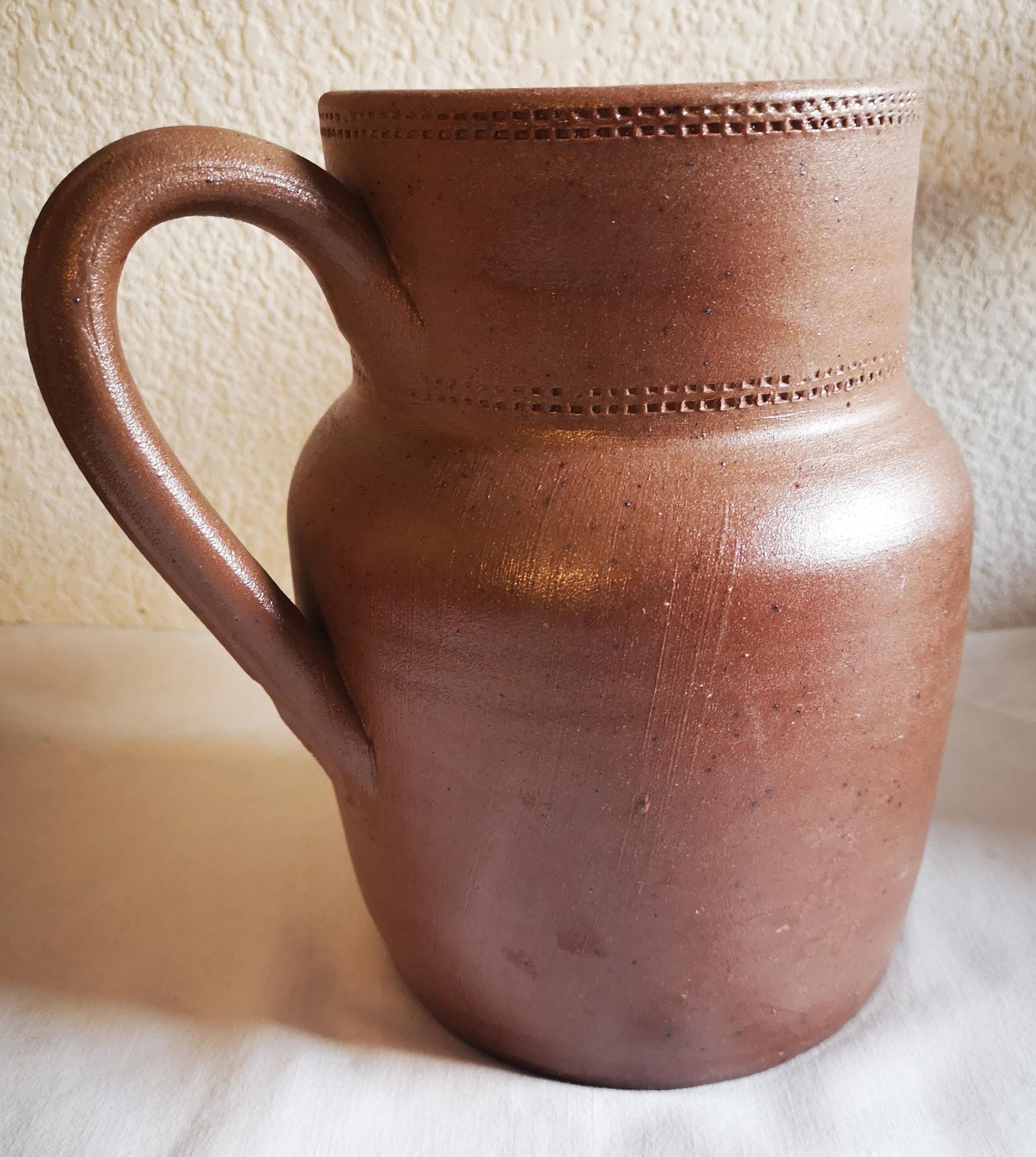2 litre sandstone pitcher