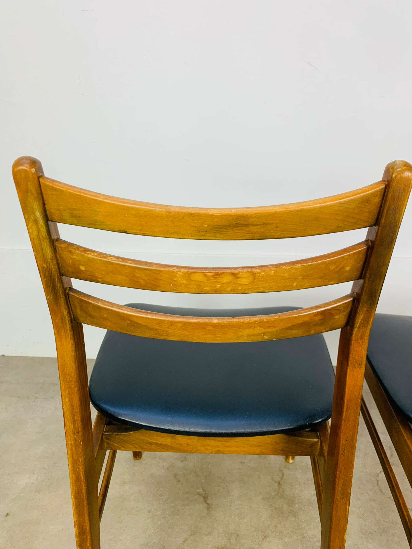 Paire de chaises scandinaves années 60