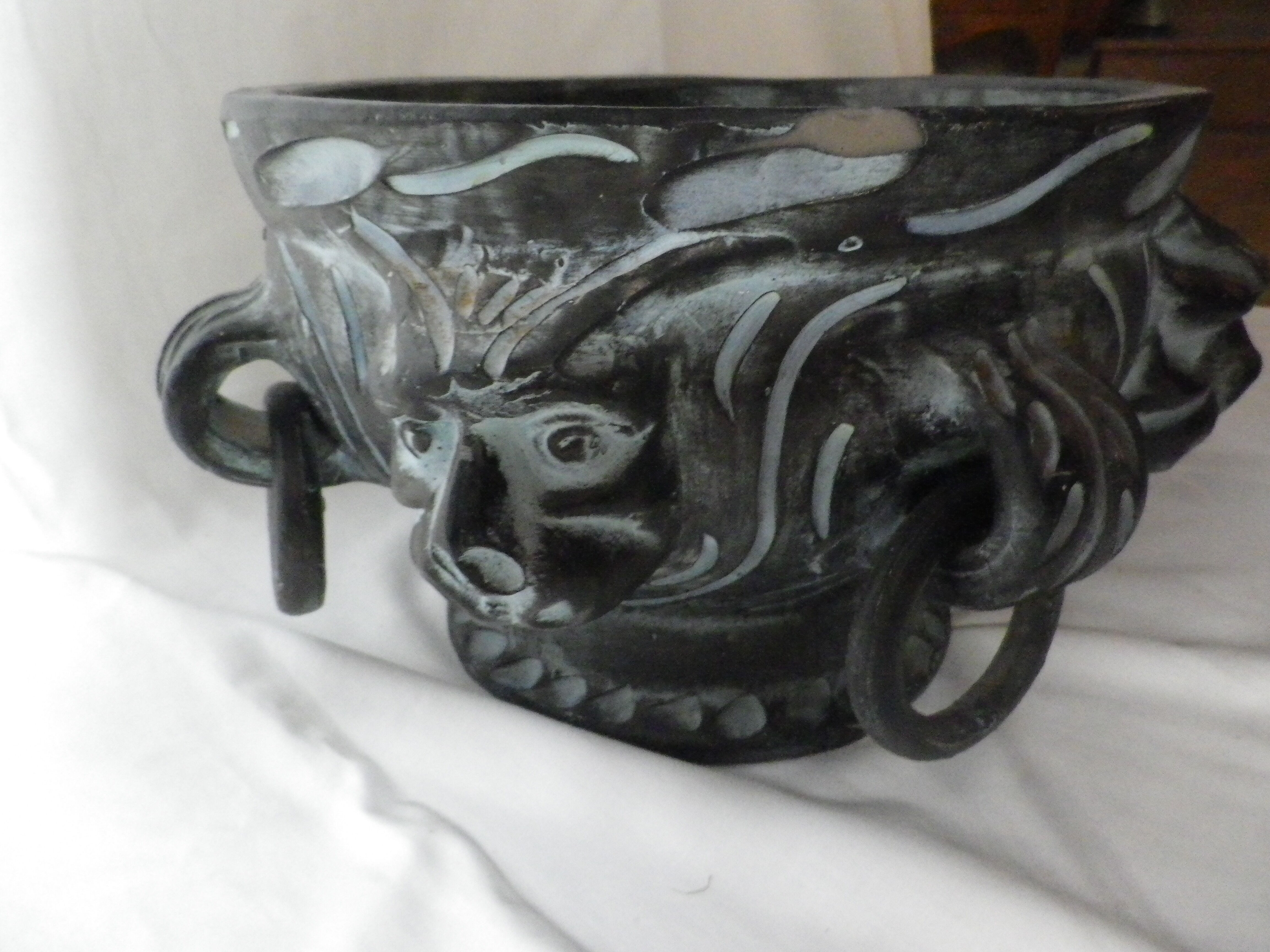 Iberia ceramic pot cover