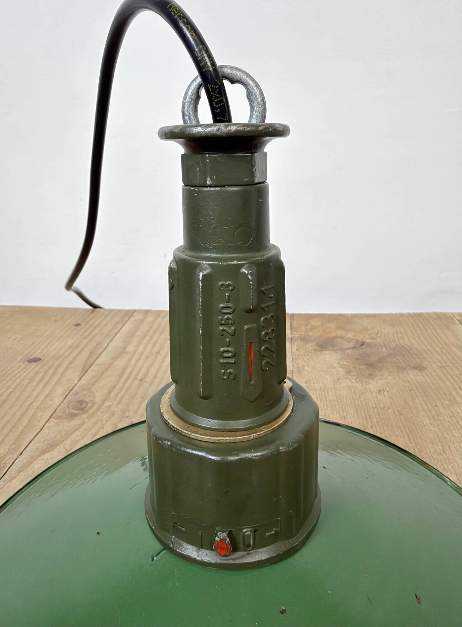Industrial Green Enamel Military Pendant Lamp with Cast Aluminium Top, 1960