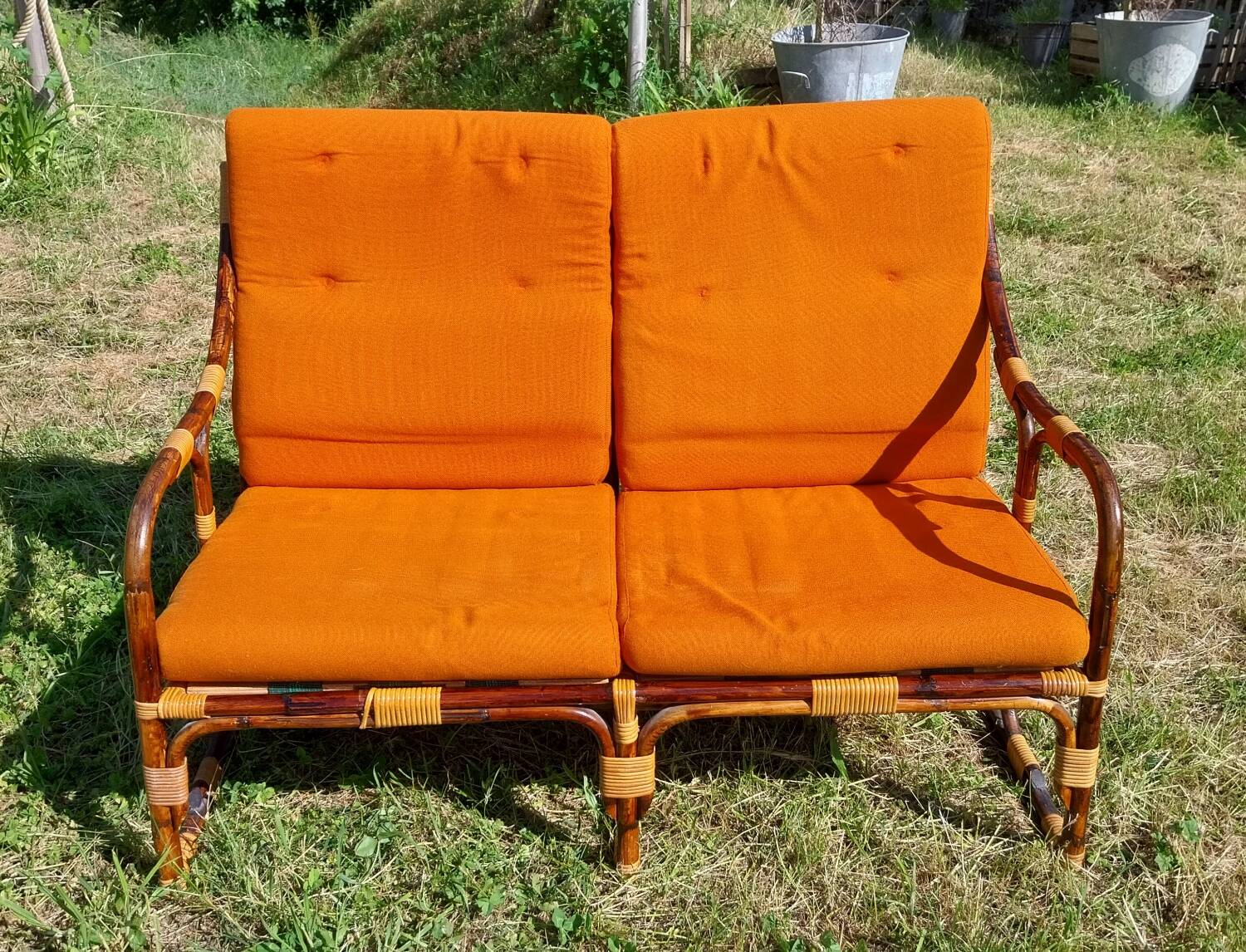 2-seater bamboo bench