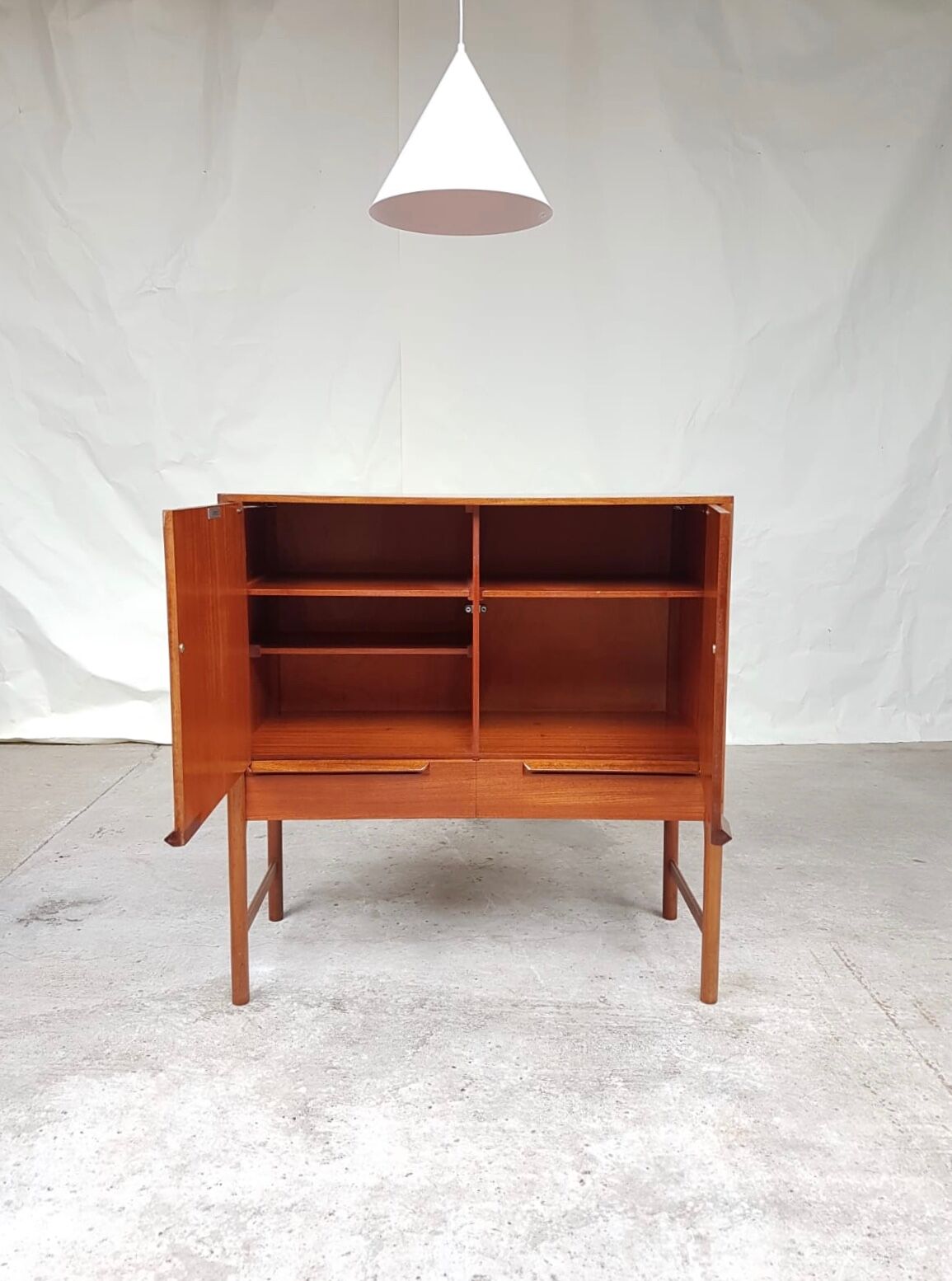 Md century Mcintosh bar cabinet