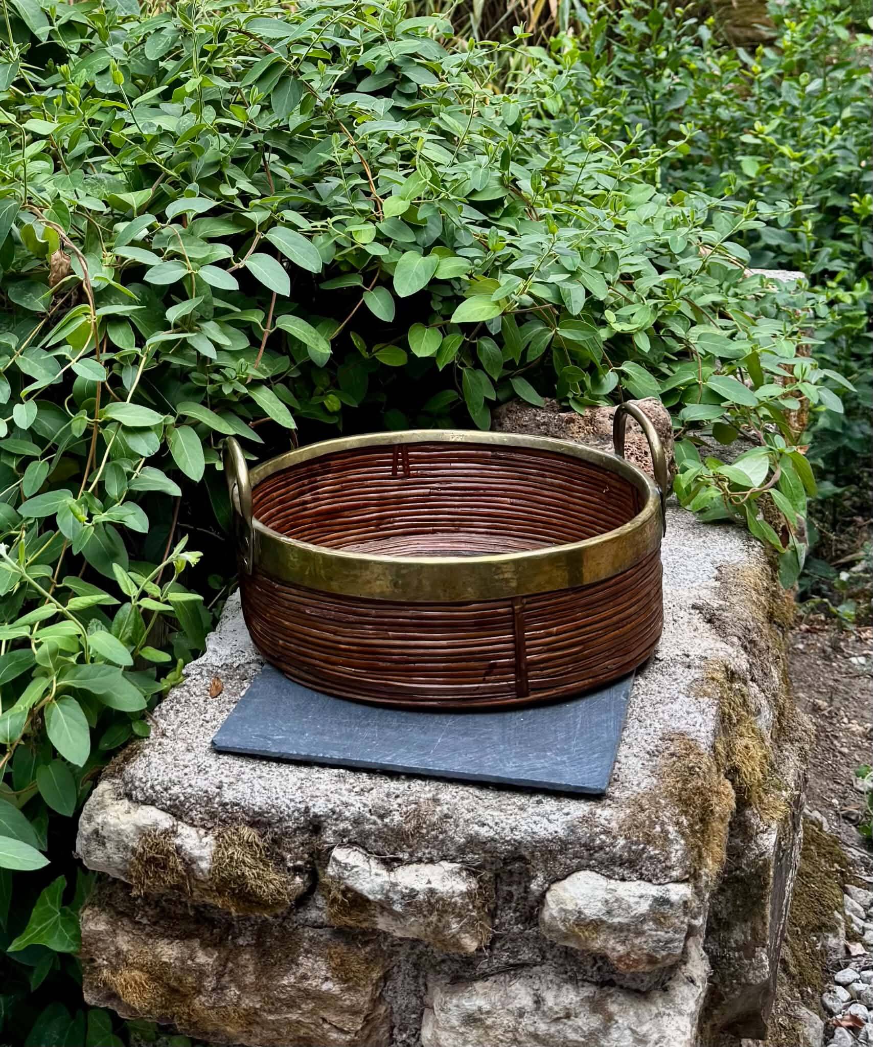 Gabriella Crespi vintage rattan and brass plateau from the 1960s.