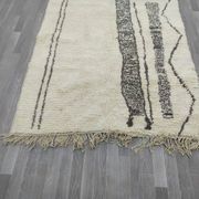 Tapis berbère en laine naturel traditionnelle fait main 2/3 m