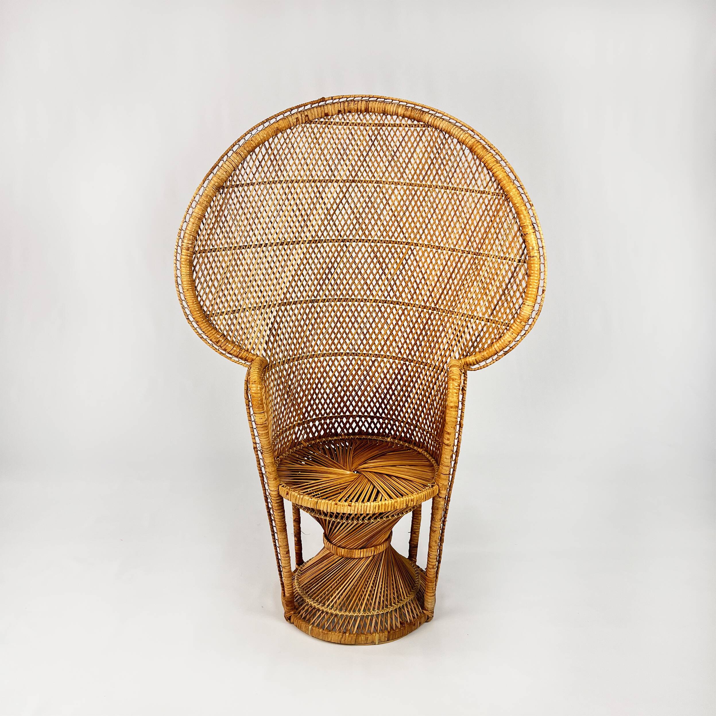 Vintage rattan and wicker peacock chair, 1970s