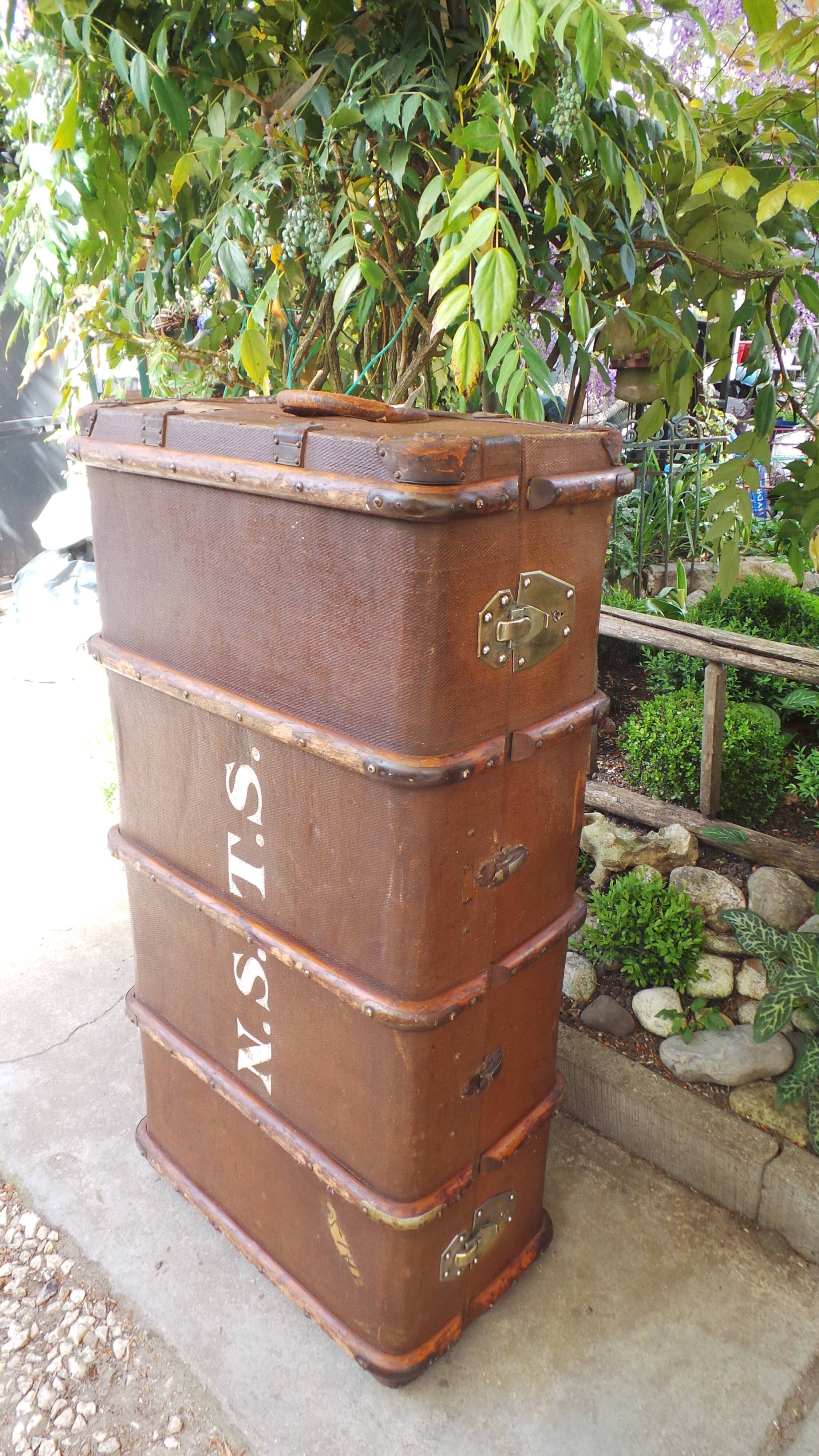 Trunk chest travel russian old