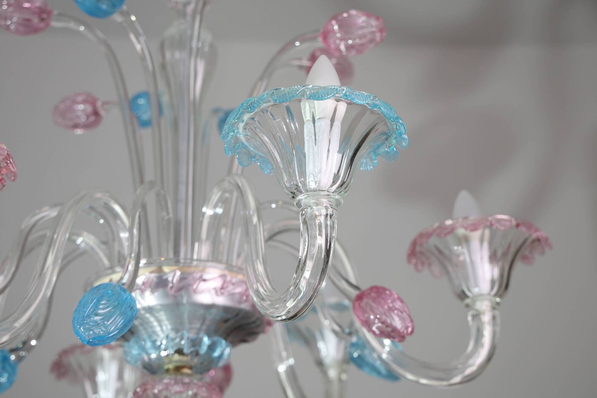 "Amsterdam" Large Size Vintage Pink and Blue Tulip Murano Glas Chandelier,