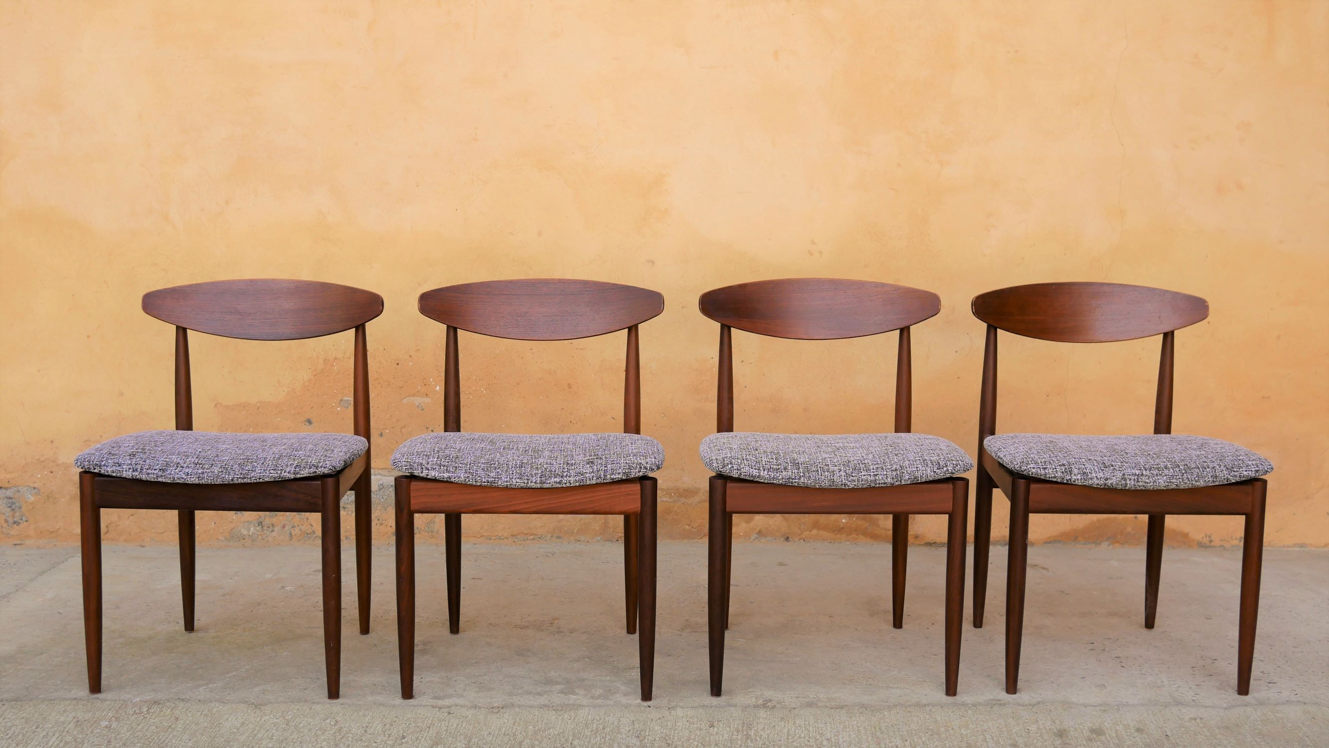Series of 4 teak chairs by Ib Kofod-Larsen for G-Plan editions