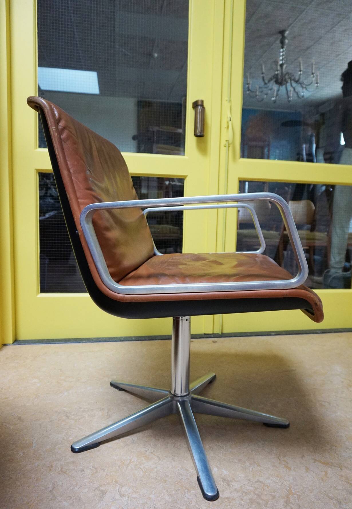 Program 2000 armchair in leather by Delta Design for Wilkhahn, 1960s.