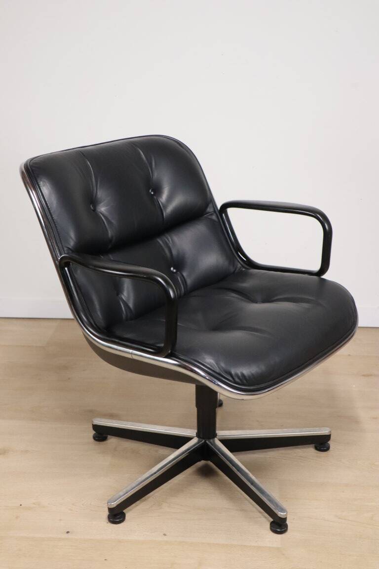 Charles Pollock leather office chair, Knoll edition, 1970
