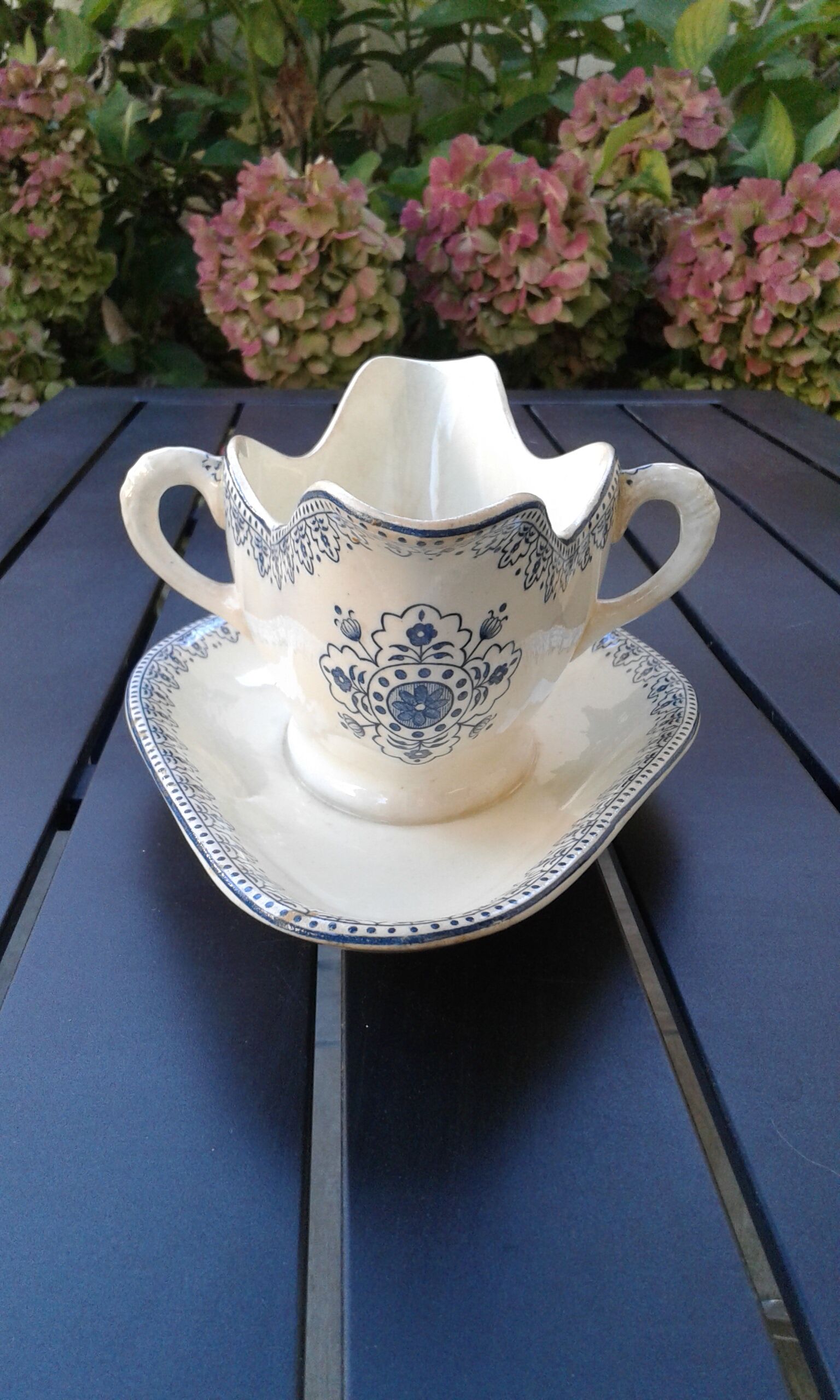 Saucier, Terre de Fer "Indian" model