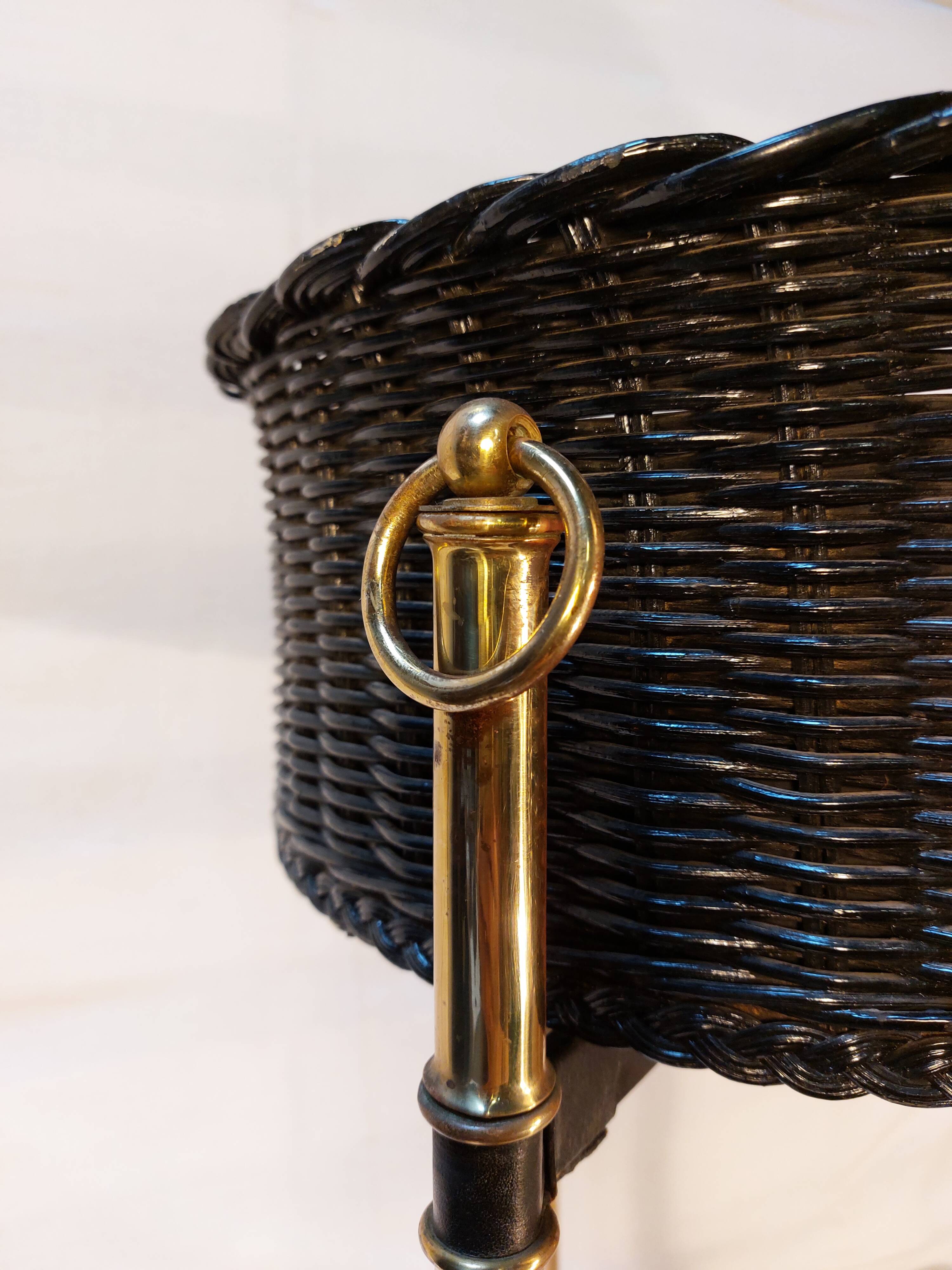 Vintage round tripod planter attributed to Jacques Adnet - 50s/60s