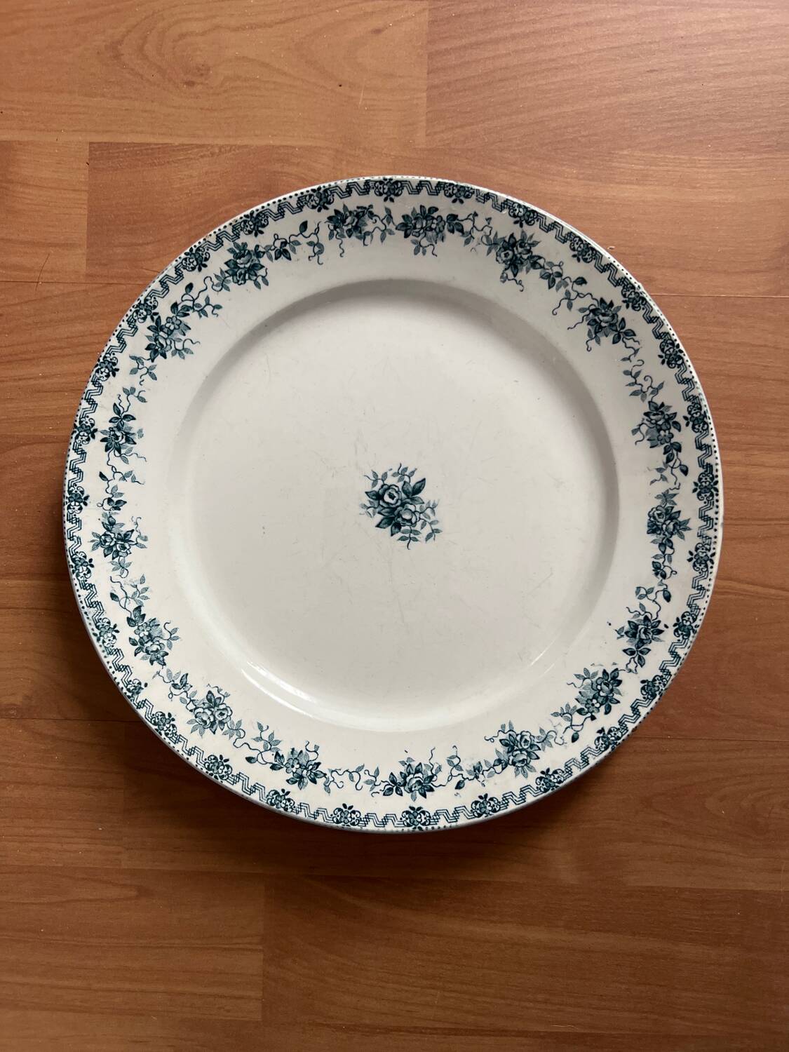 Serving dish