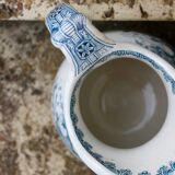 Boston, Villeroy & Boch model toilet broc