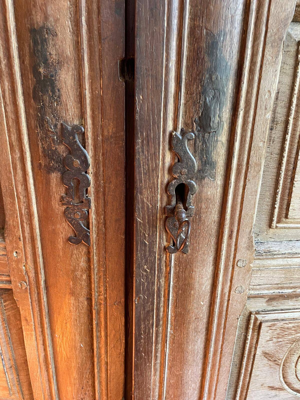 Armoire bretonne