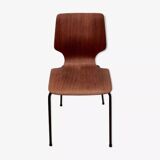 Hammer-shaped chair