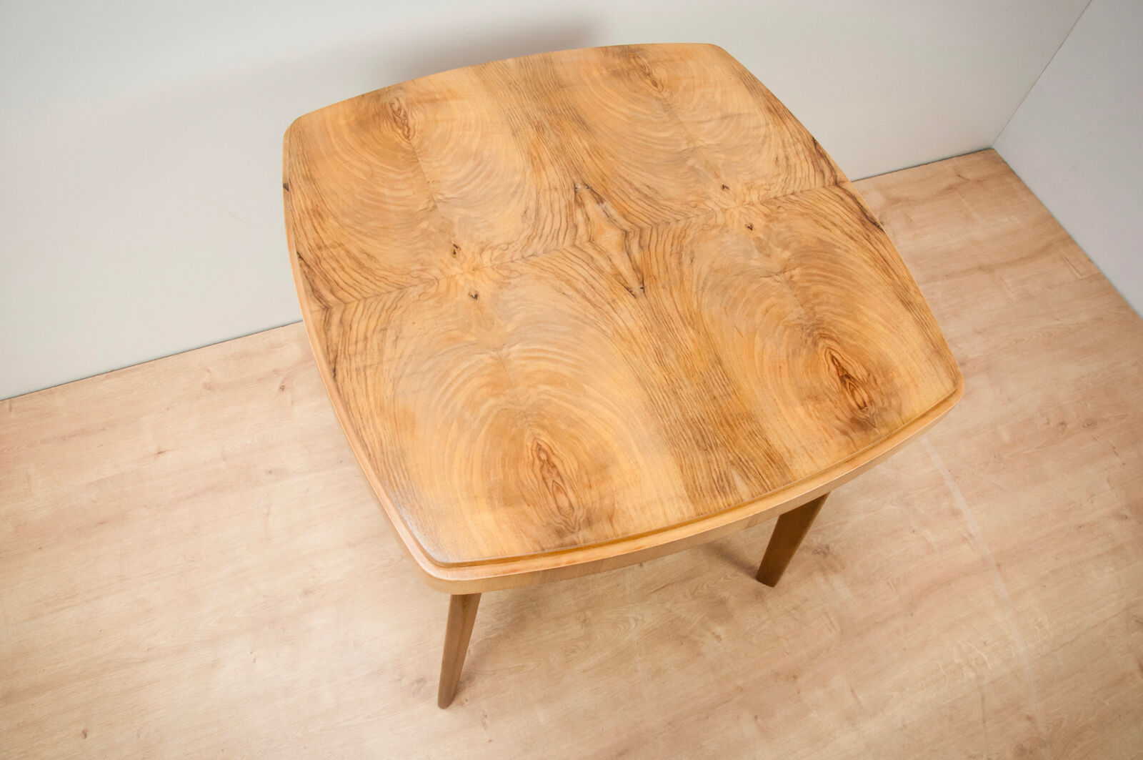 Vintage  coffee table  crab  by jindrich halabala for up závody - 1930s