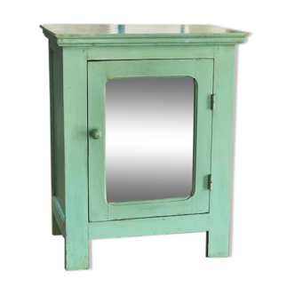 Free-standing toilet display cabinet