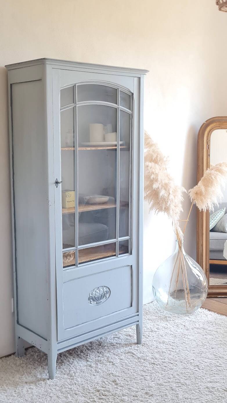 Parisian Art Deco glass cabinet