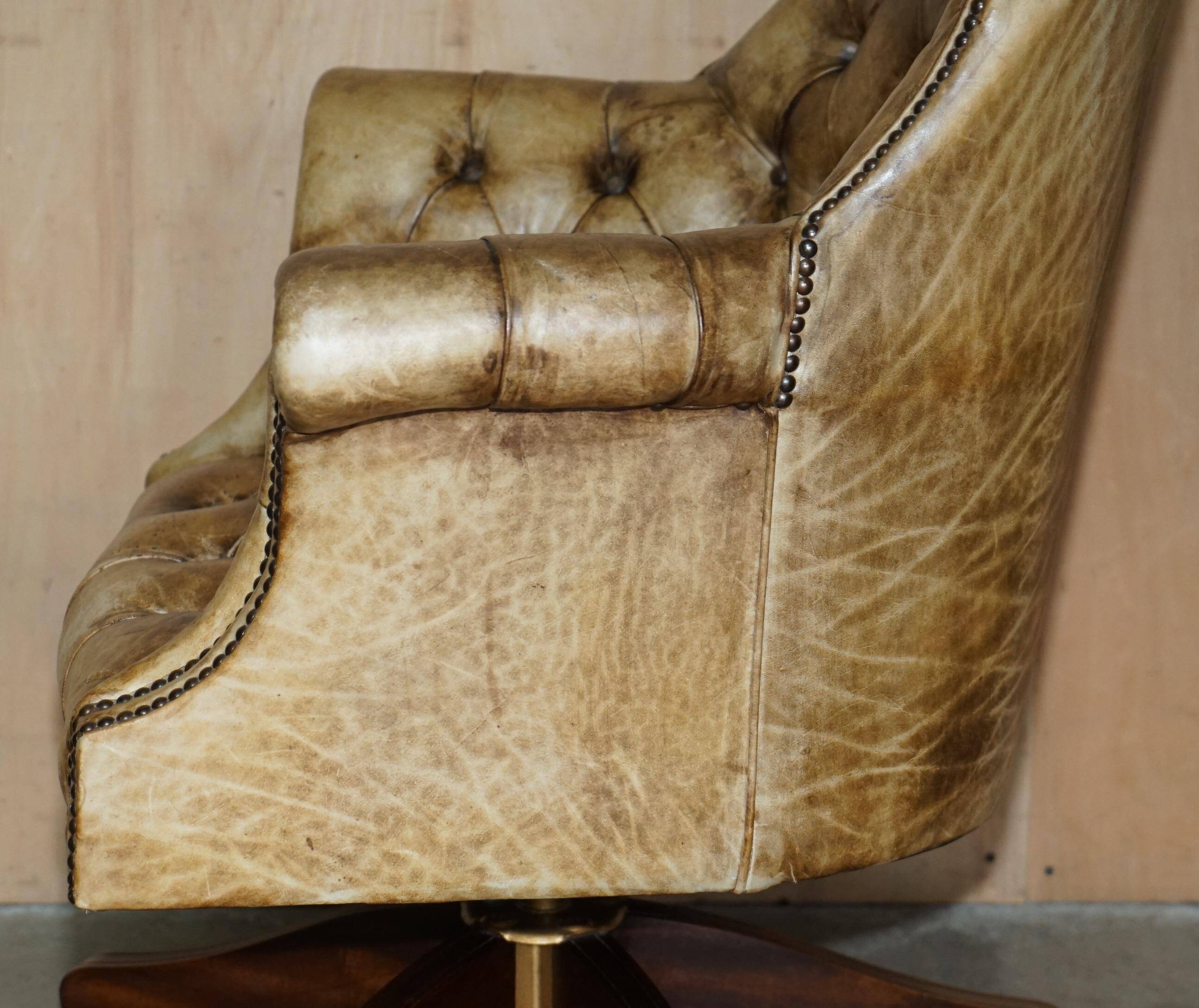 Chesterfield executive armchair in aniline leather