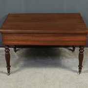 Rolling coffee table in solid mahogany, Louis-Philippe style – Late 19th century