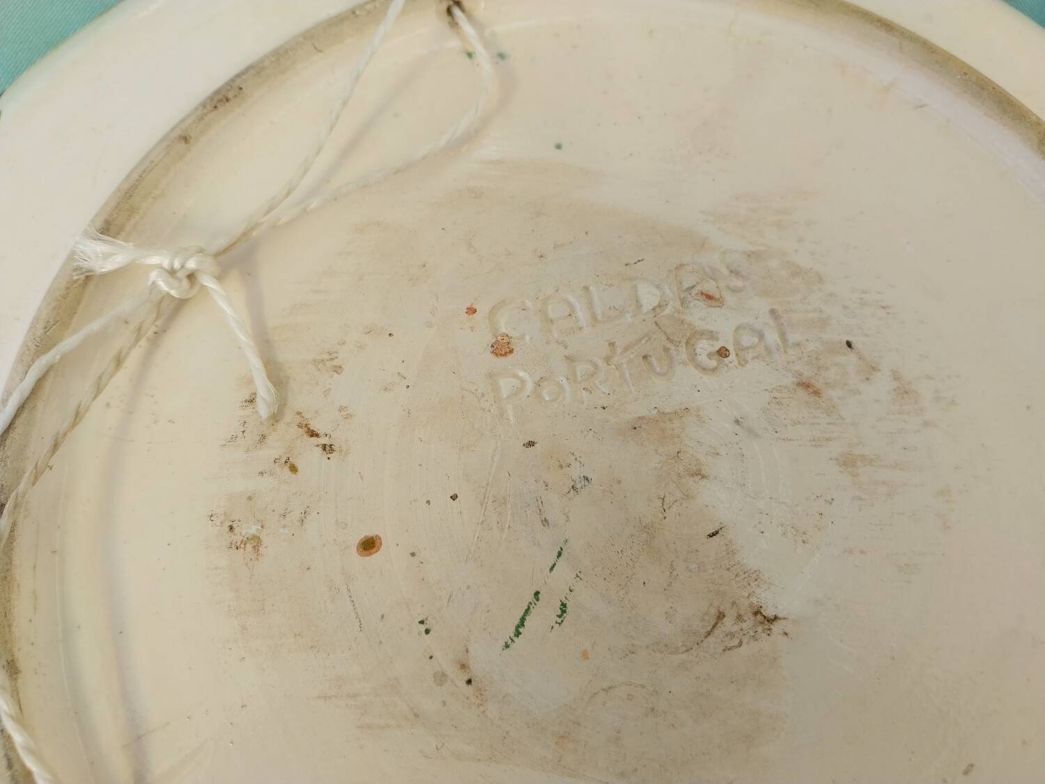 Trompe l'oeil slip dish