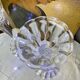 Duo de grands bougeoirs en cristal vintage