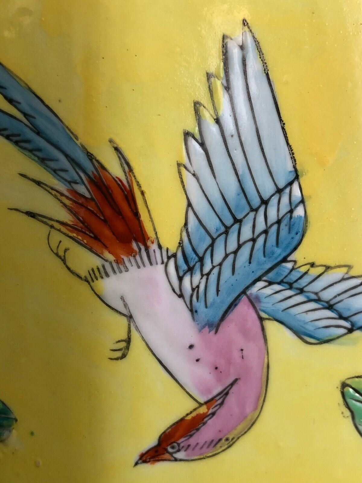 China porcelain vase and enamels flora and birds on 19th china yellow background