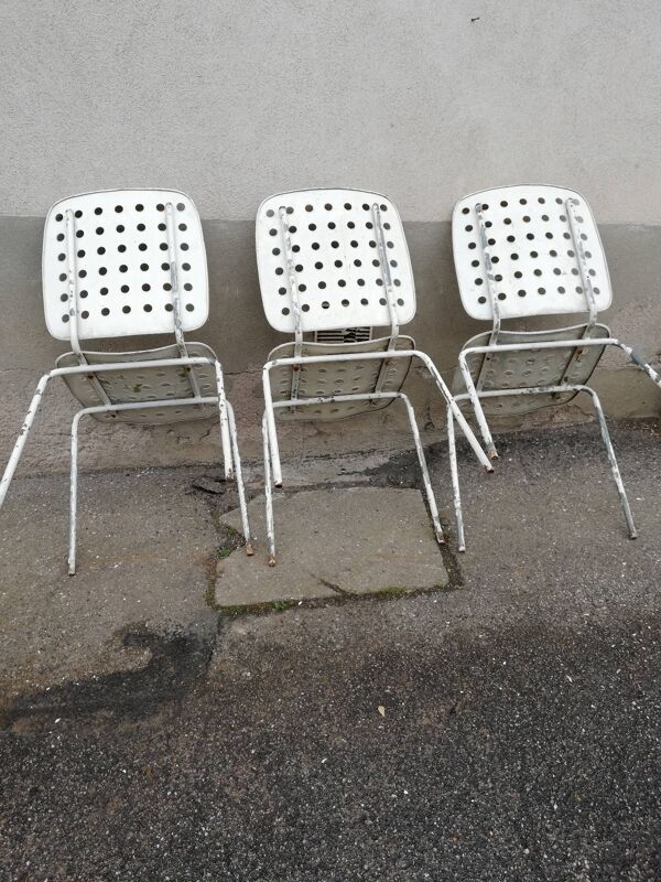 Chaises métalliques de Hans Coray