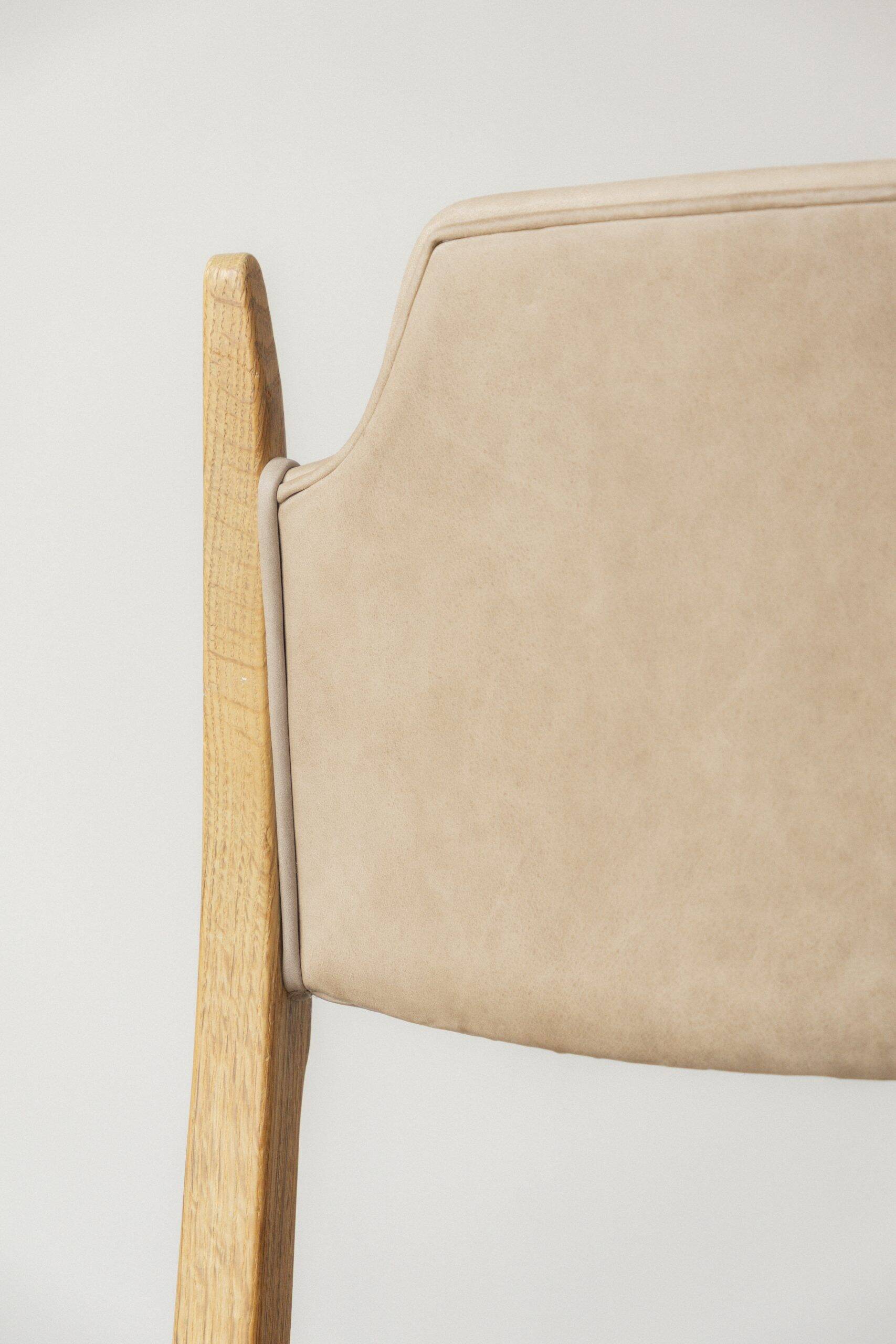 Henning Kjærnulf, Lame de rasoir, Chaise de salle à manger (ensemble de six)