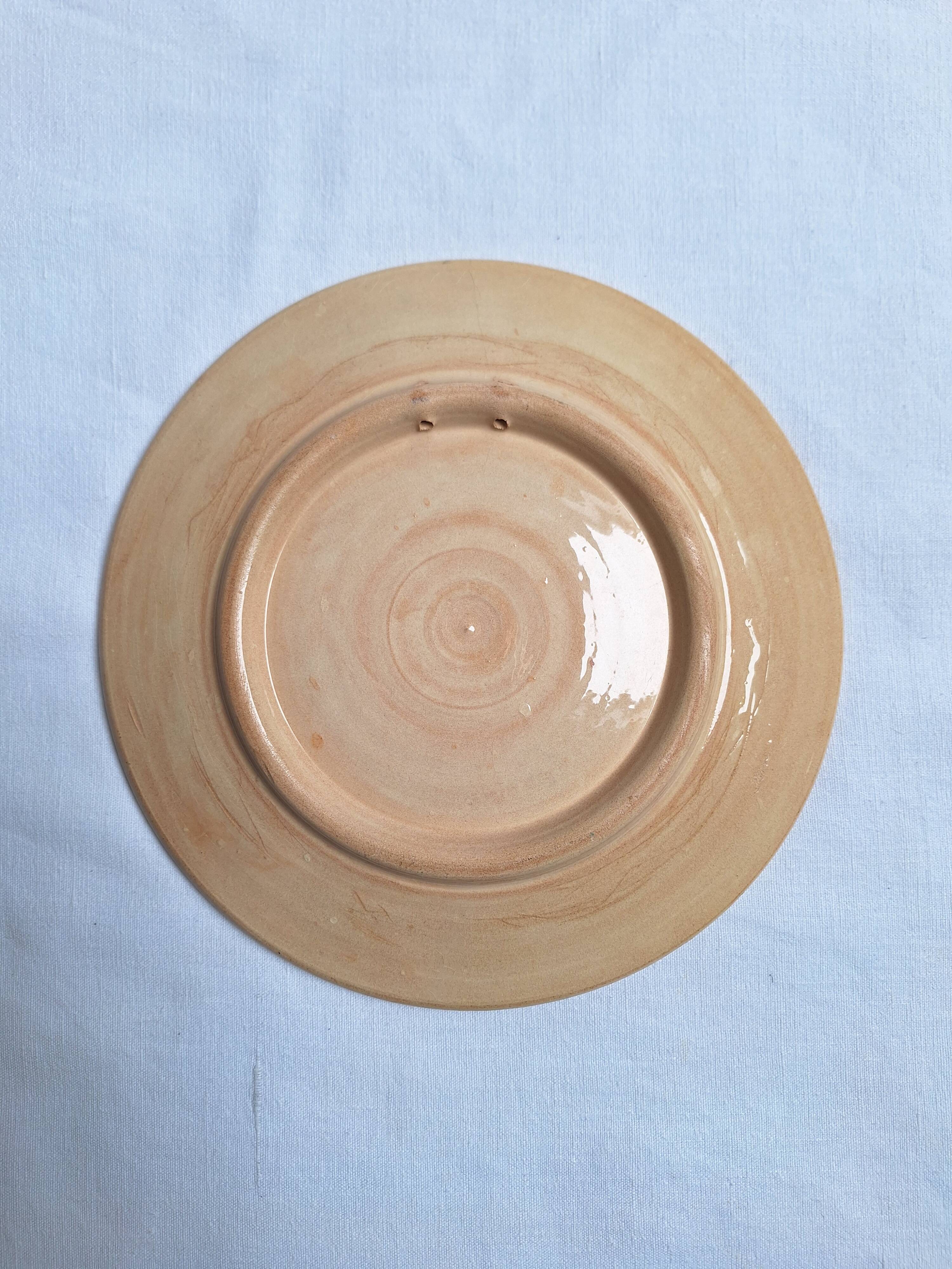 Assiette plate artisanal
