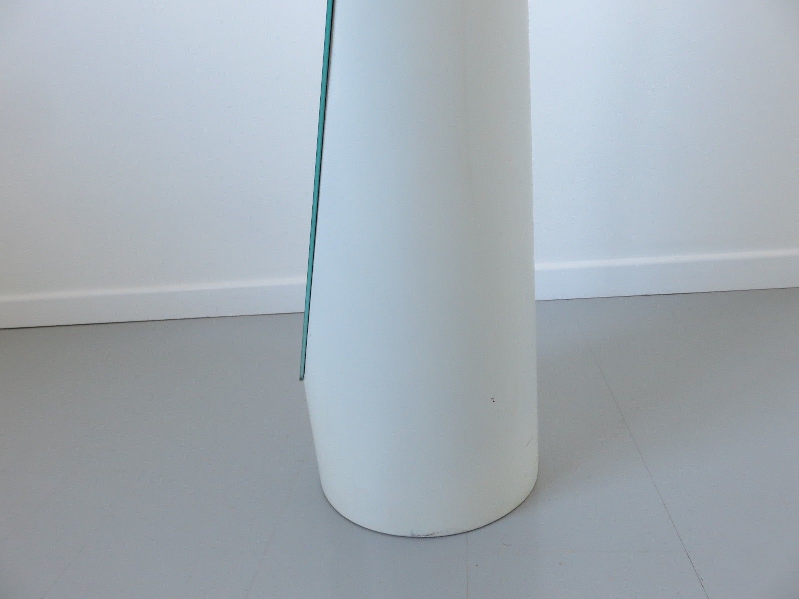 Mirror "Lipstick" resin 70s