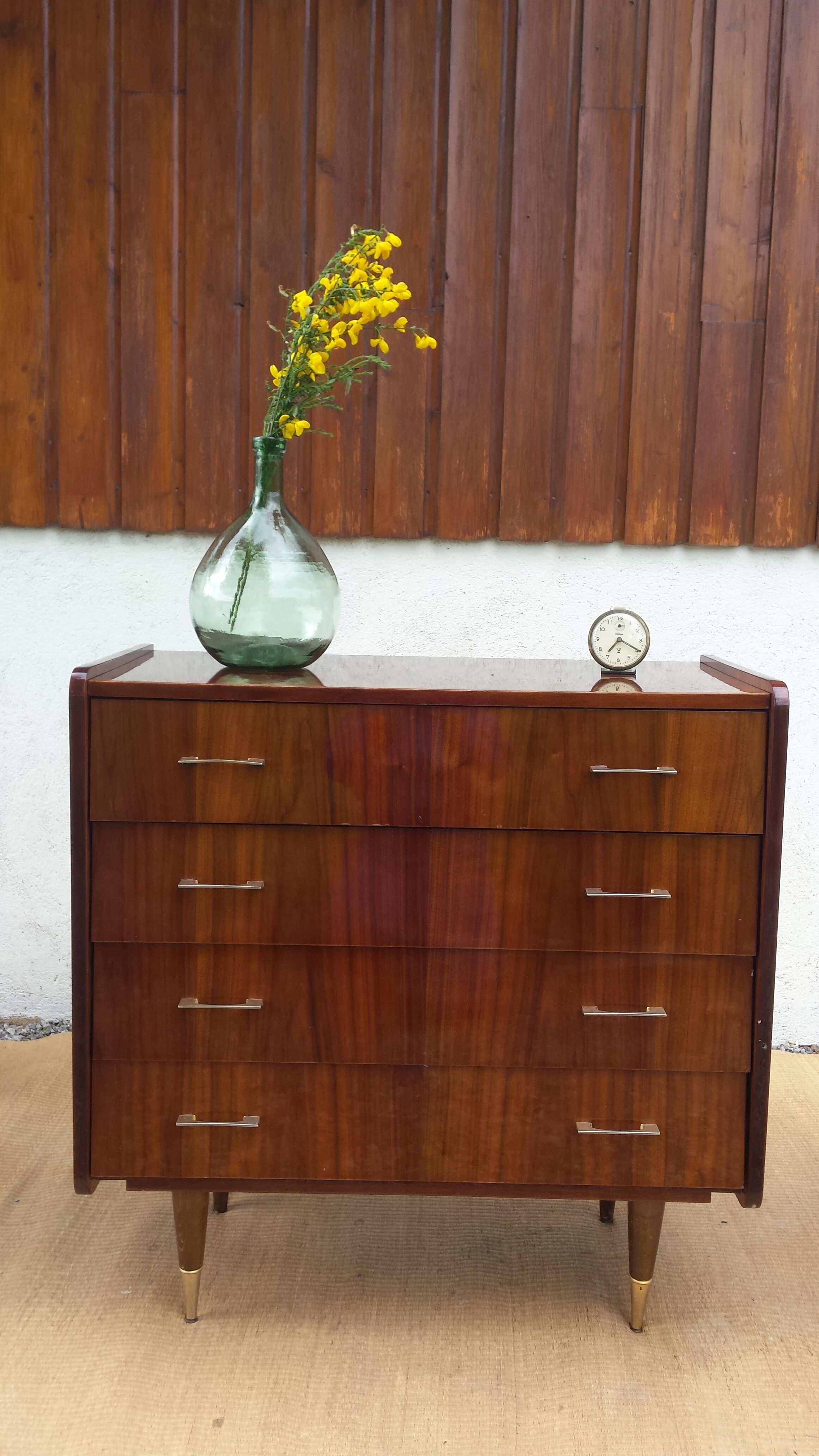 Chest of drawers vintage spindle feet