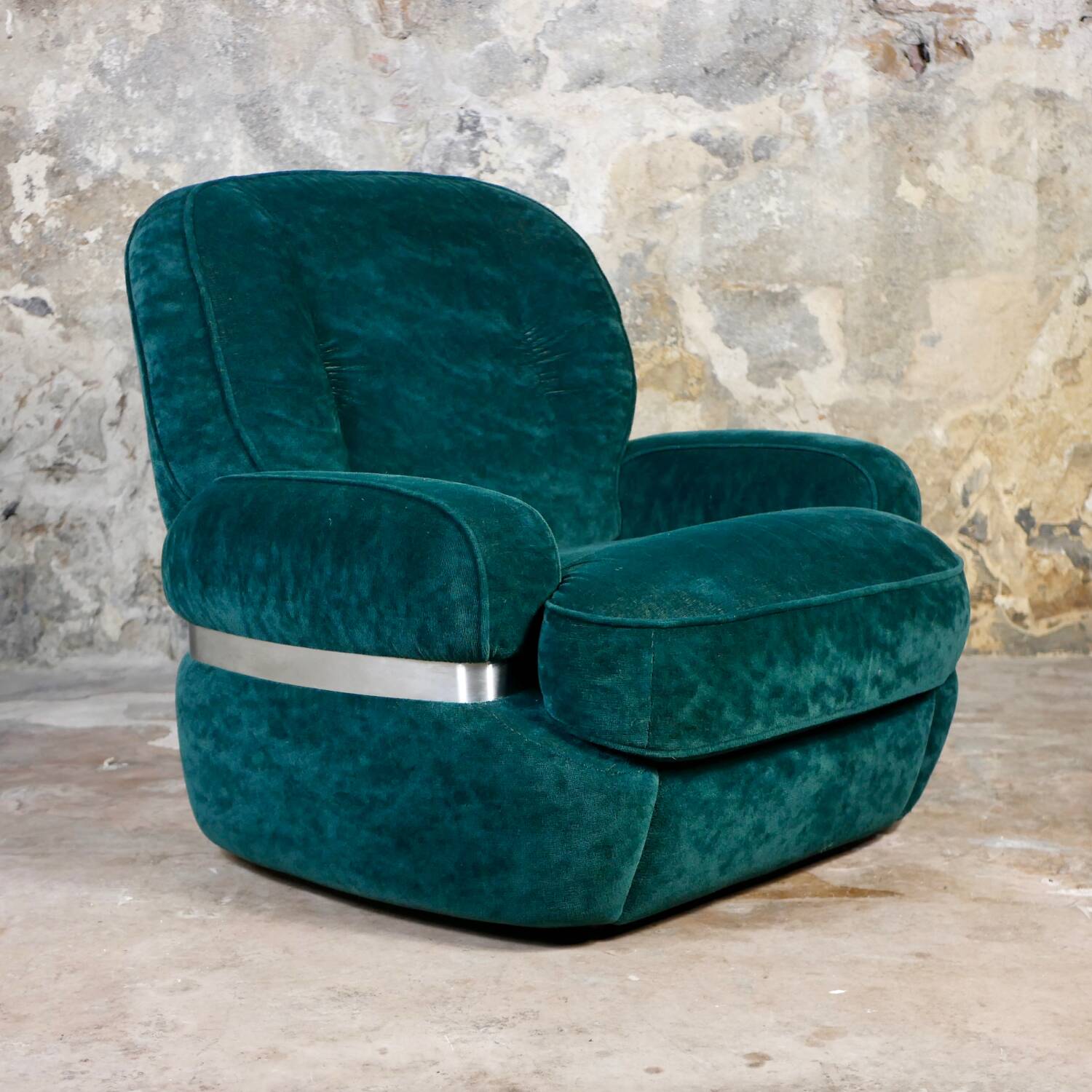 Pair of Beka armchairs in green velvet