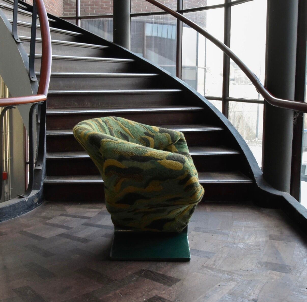 Artifort Ribbon chair