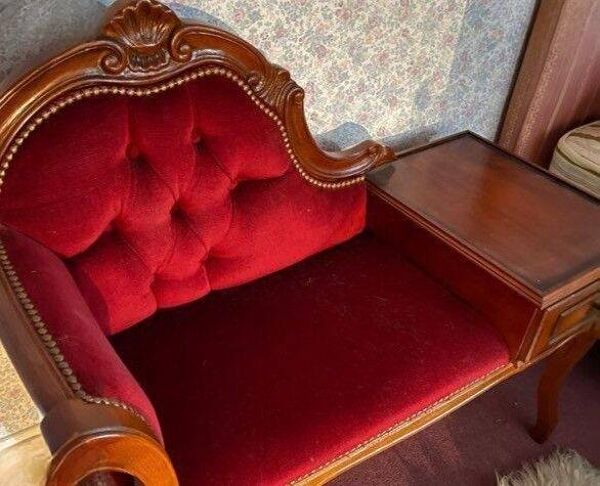 Banquette téléphone ou autre vintage