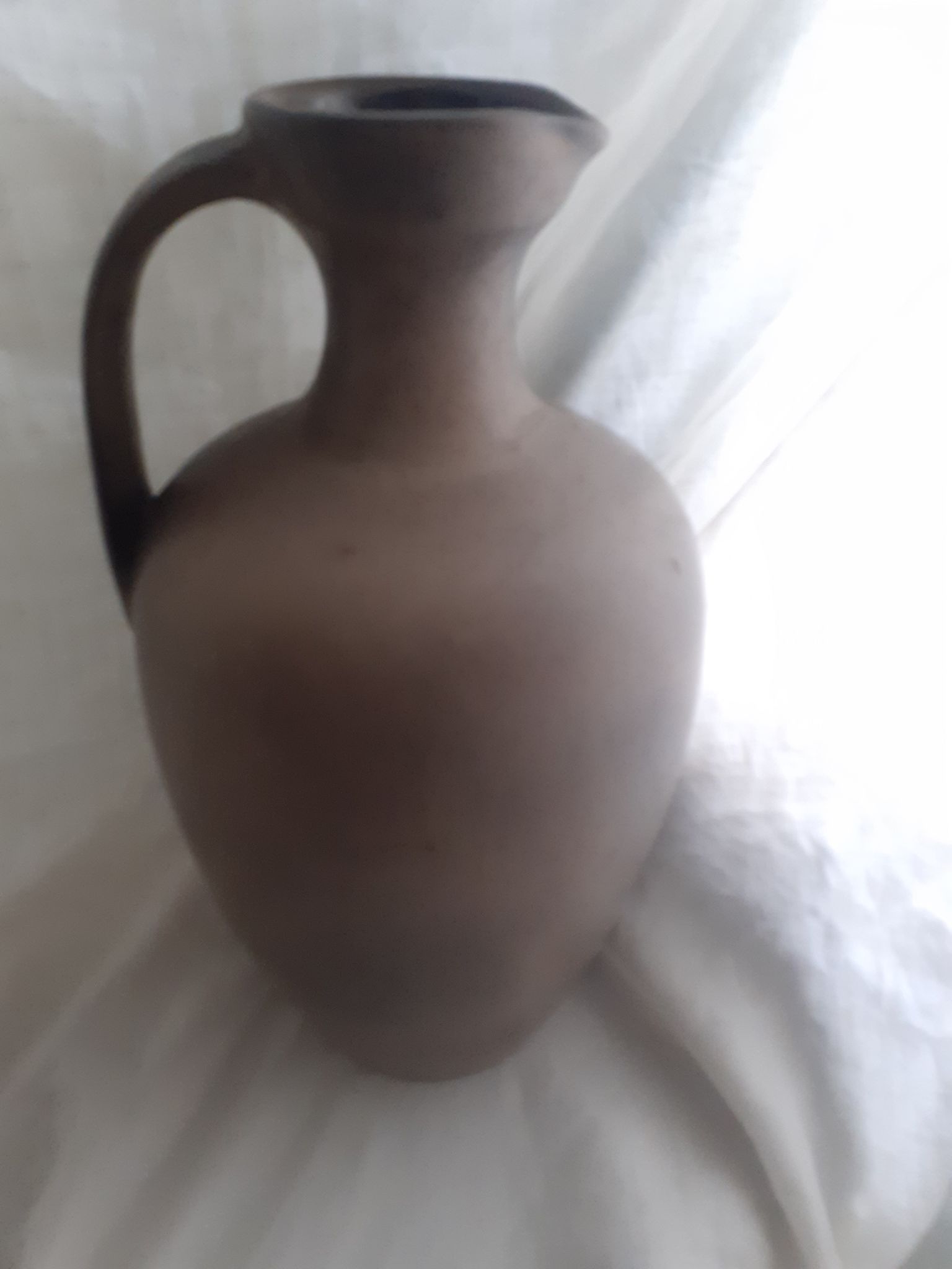 Vase faiencerie de Vallauris Mabyjo's Mussapa decor fleural emailler