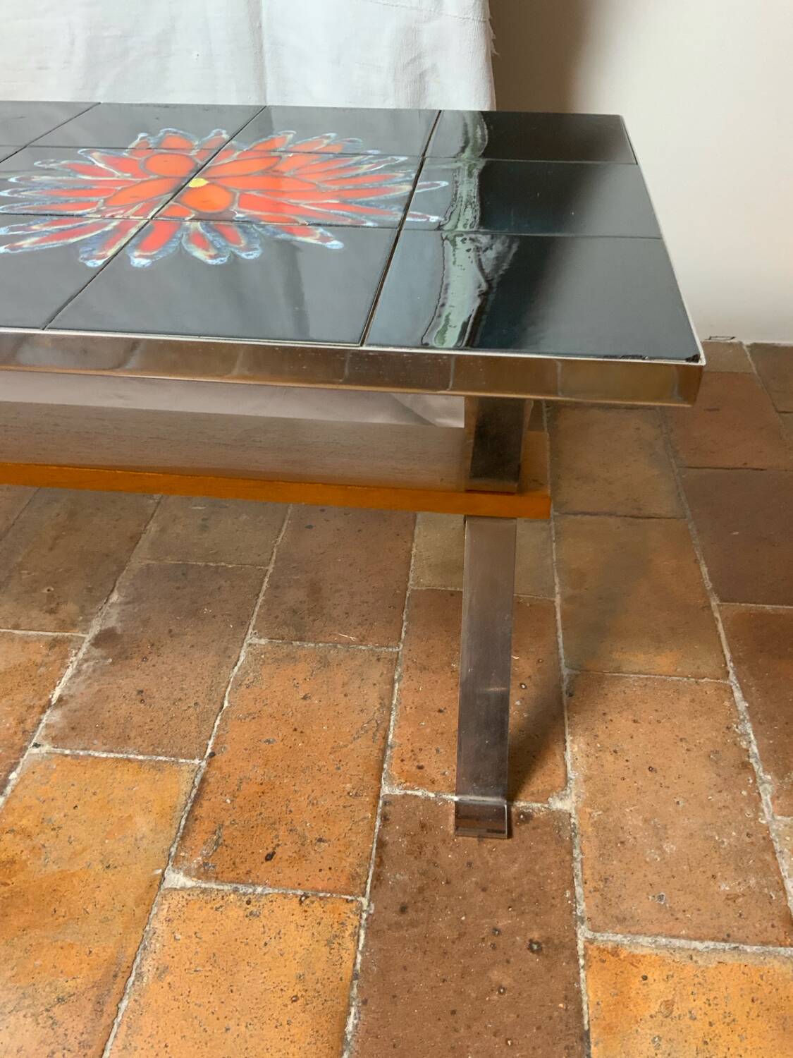 Coffee table 70'