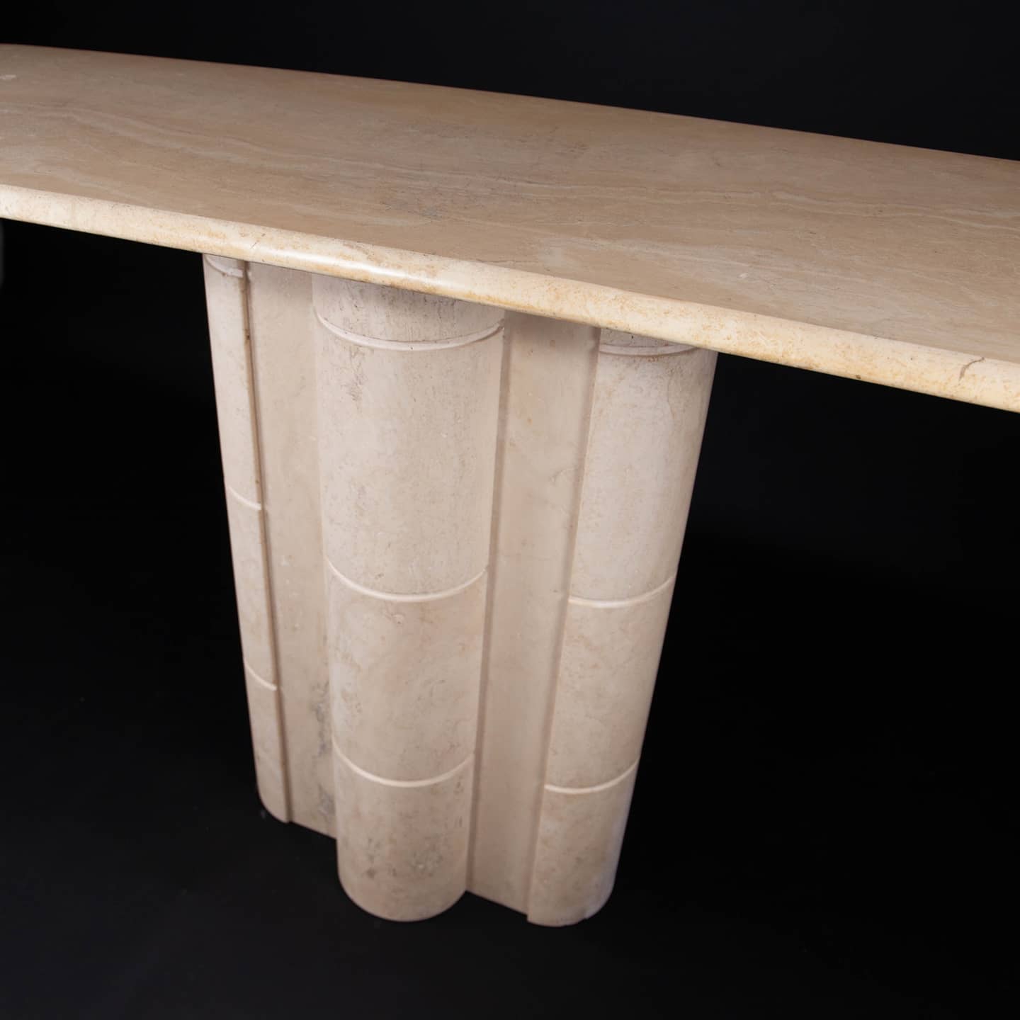 Vintage console in travertine