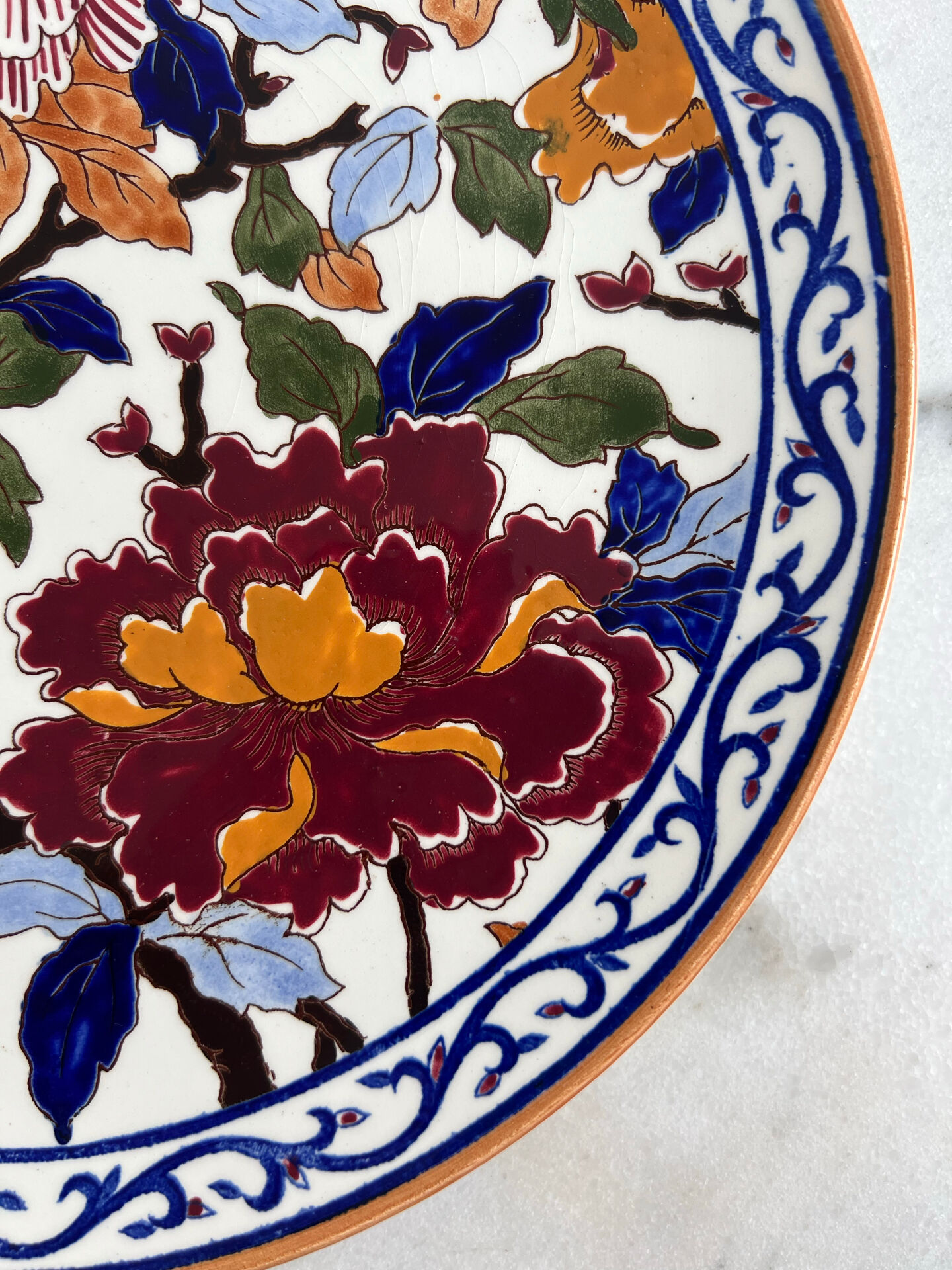 Pivoine gien assiette de présentation