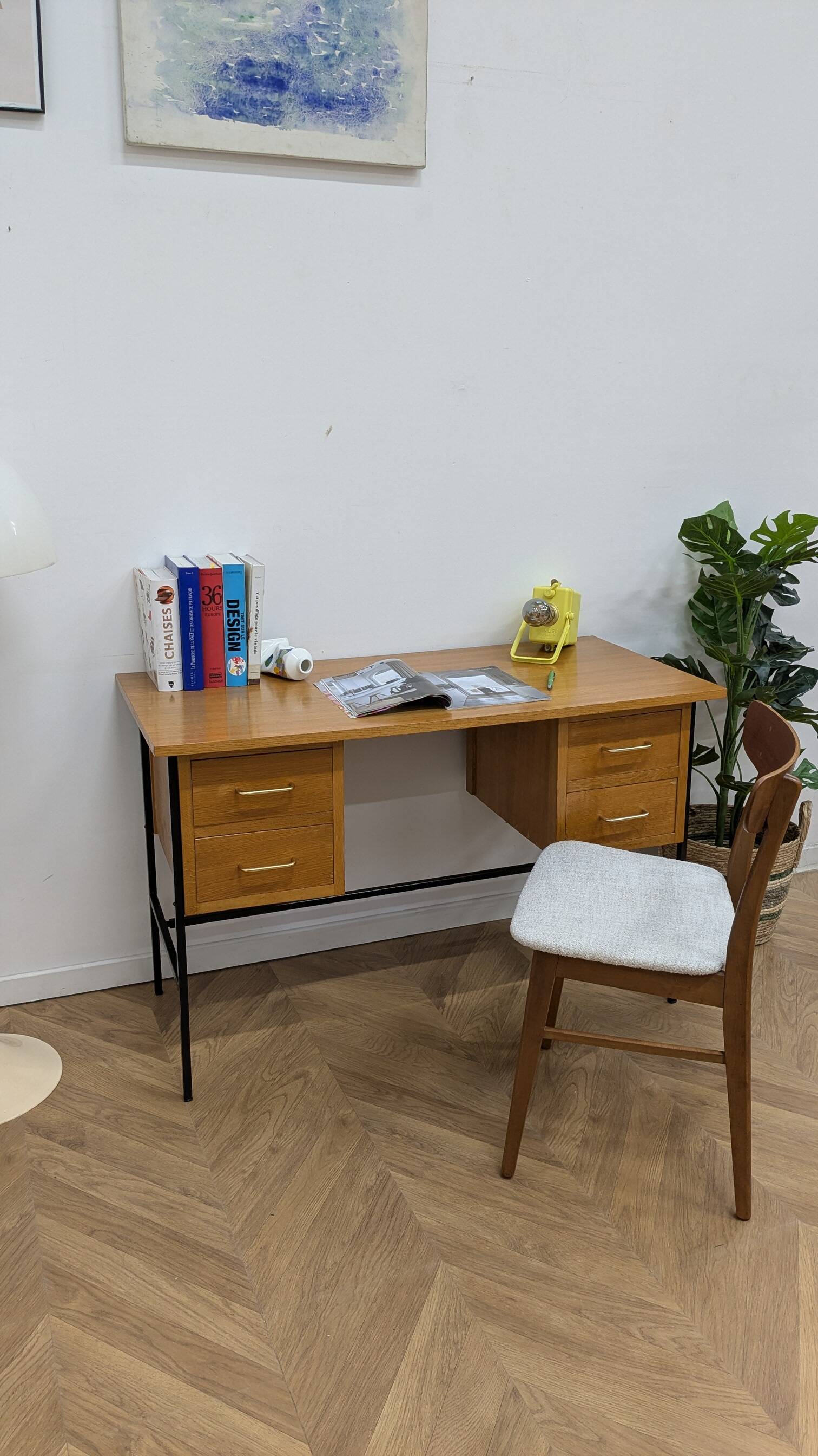 Modernist desk