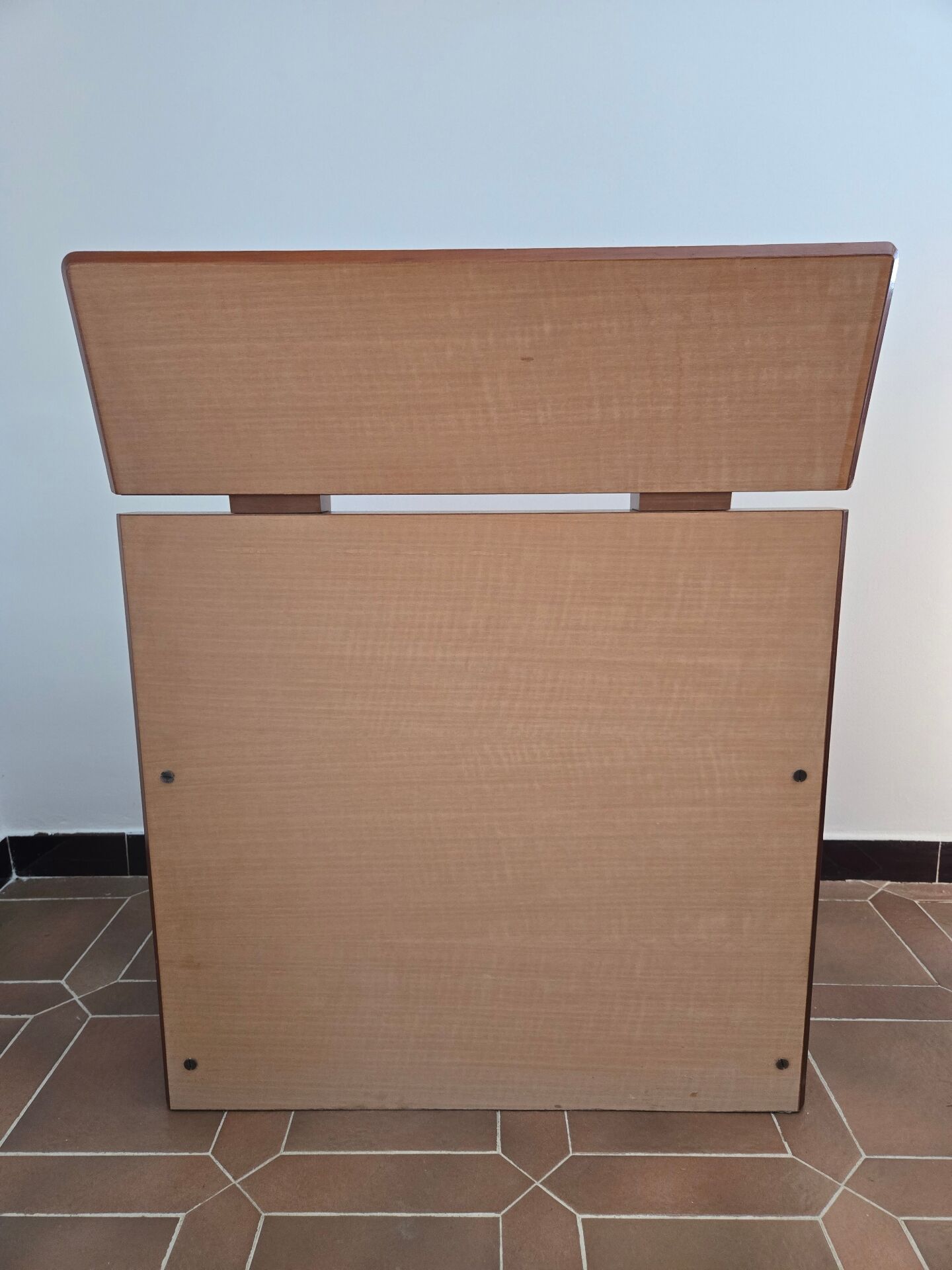 Pair of vintage bedside tables with high backrest in wood - 1970s